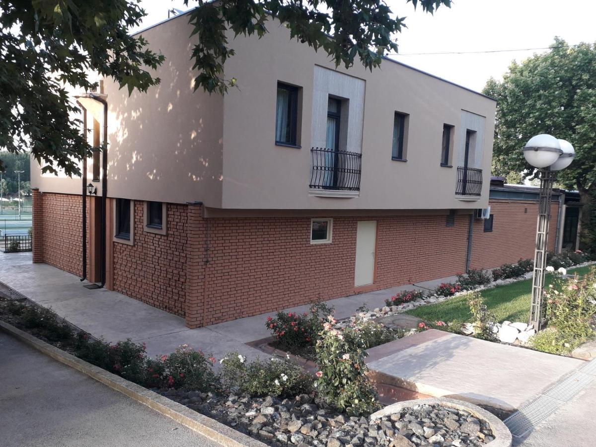 Hotel Marina Oasa Grocka 외부 사진